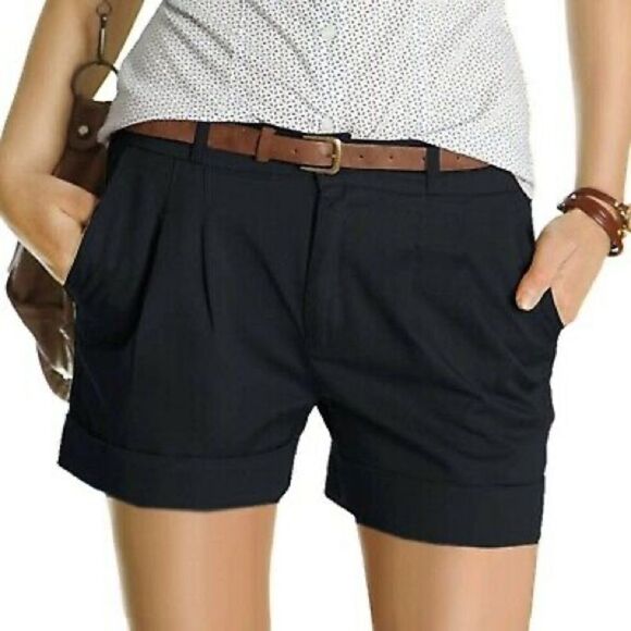 ✨ Express Black Pleated Front Sz 00 Shorts✨ - Picture 1 of 4